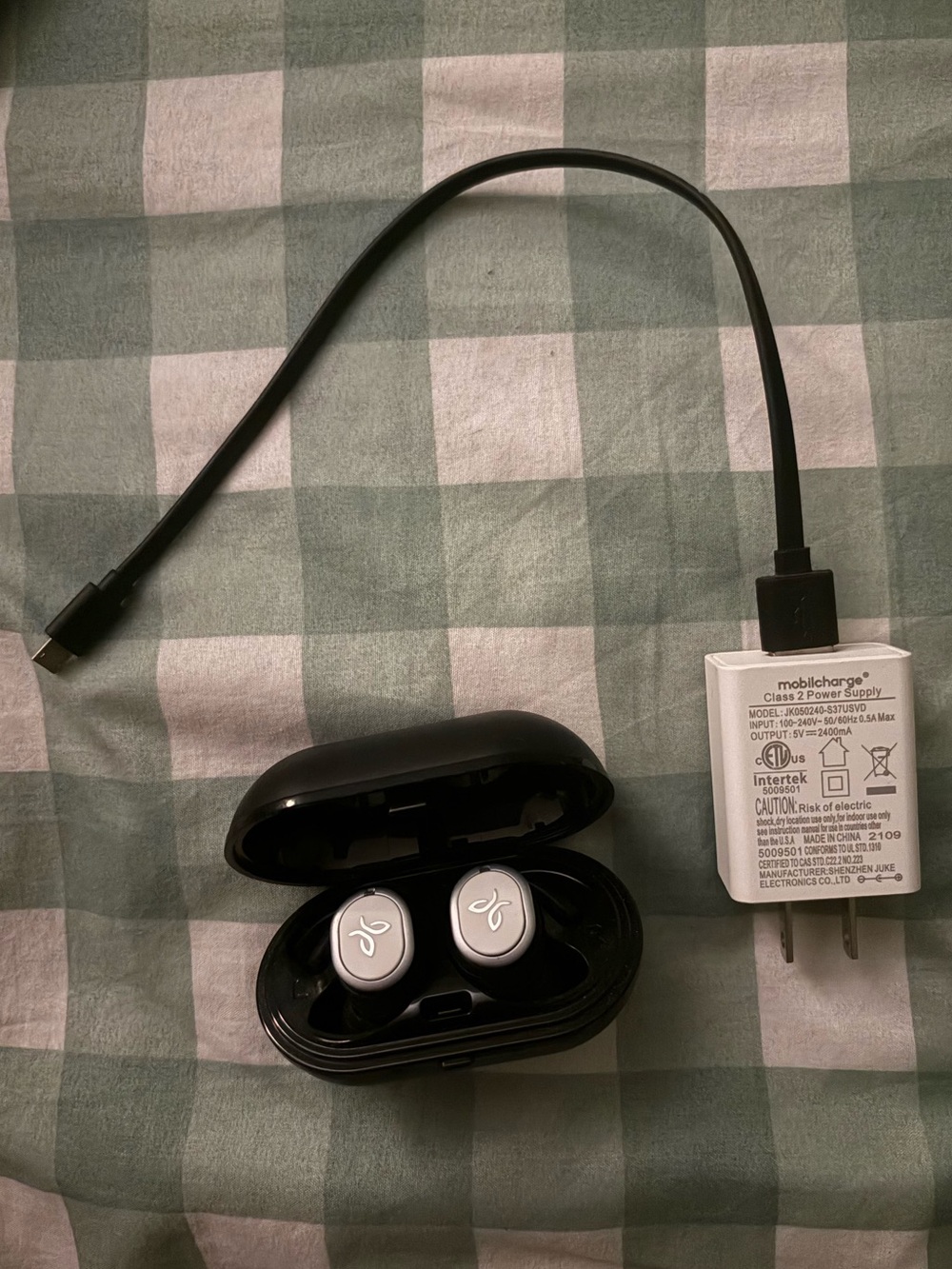 Jaybird Wireless Earbuds with Charging Case - Black + White.